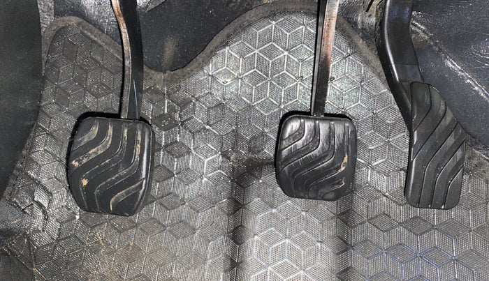 2024 Renault TRIBER RXZ, Petrol, Manual, 41,708 km, Pedals