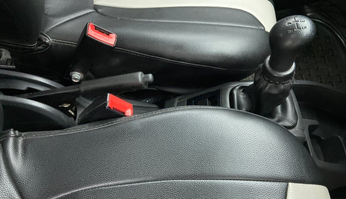 2018 Maruti Alto 800 LXI, Petrol, Manual, 37,034 km, Gear Lever