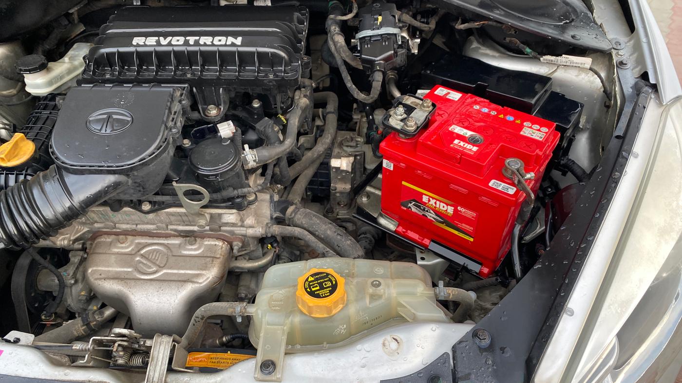 2018 Tata Tiago XZA PETROL, Petrol, Automatic, 39,576 km, Engine View - Left