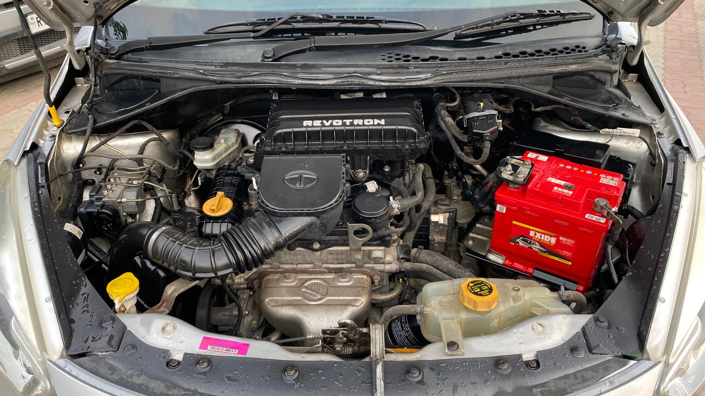 2018 Tata Tiago XZA PETROL, Petrol, Automatic, 39,576 km, Engine View