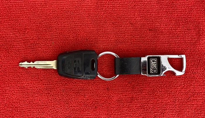 2019 Hyundai Grand i10 SPORTZ AT 1.2 KAPPA VTVT, Petrol, Automatic, 99,758 km, Key Close Up