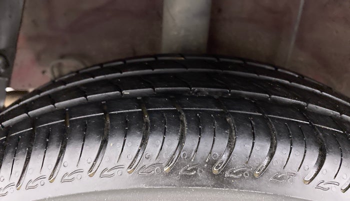 2019 Hyundai Grand i10 SPORTZ AT 1.2 KAPPA VTVT, Petrol, Automatic, 99,758 km, Right Rear Tyre Tread