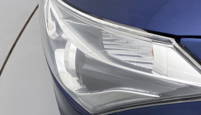 2017 Maruti Ciaz ALPHA DIESEL 1.3, Diesel, Manual, 79,719 km, Left headlight - Minor scratches