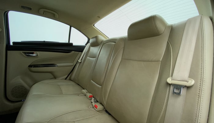 2017 Maruti Ciaz ALPHA DIESEL 1.3, Diesel, Manual, 79,719 km, Right Side Rear Door Cabin
