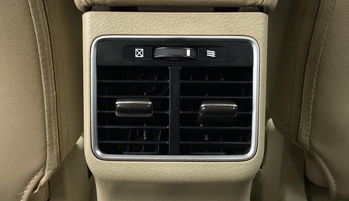 2017 Maruti Ciaz ALPHA DIESEL 1.3, Diesel, Manual, 79,719 km, Rear AC Vents