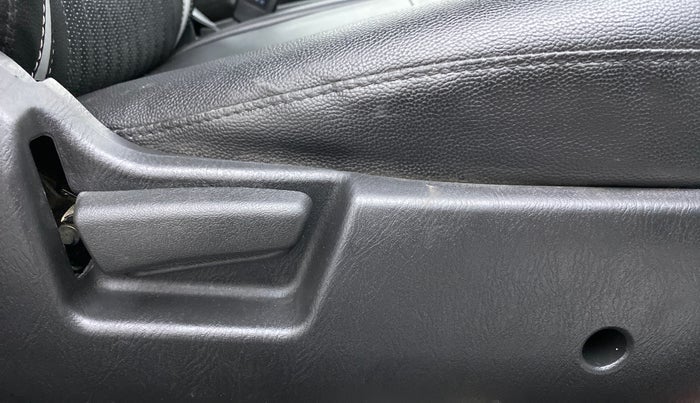 2021 Maruti Alto LXI, Petrol, Manual, 10,124 km, Driver Side Adjustment Panel