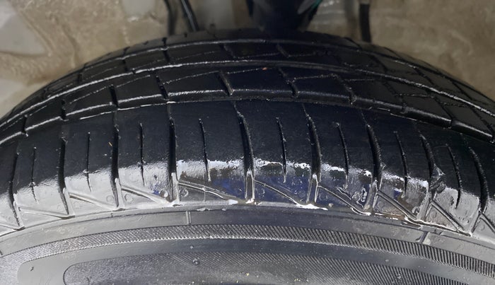 2021 Maruti Alto LXI, Petrol, Manual, 10,124 km, Left Front Tyre Tread