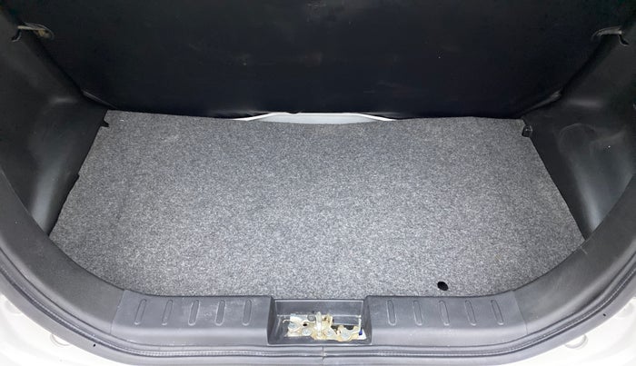 2021 Maruti Alto LXI, Petrol, Manual, 10,124 km, Boot Inside