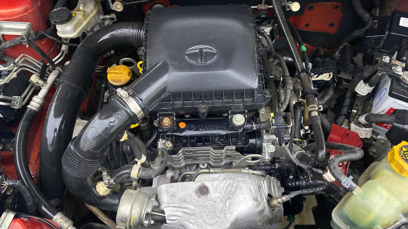 2022 Tata NEXON XZA PLUS (O) PETROL, Petrol, Automatic, 25,873 km, Engine View