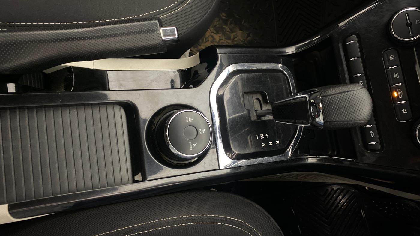 2022 Tata NEXON XZA PLUS (O) PETROL, Petrol, Automatic, 25,873 km, Gear Lever