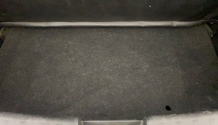 2014 Maruti Swift ZXI, Petrol, Manual, 76,936 km, Boot Inside