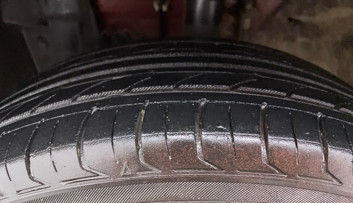 2015 Nissan Micra Active XV S, Petrol, Manual, 52,516 km, Left Front Tyre Tread