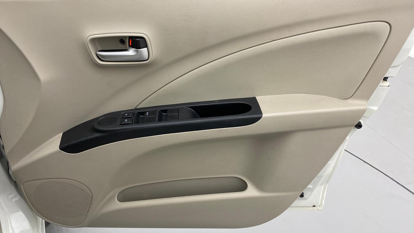 2018 Maruti Celerio VXI d, Petrol, Manual, 38,619 km, Driver Side Door Panels Control