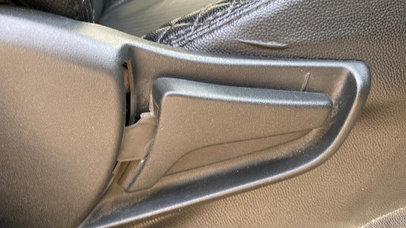 2021 Maruti S PRESSO VXI+, Petrol, Manual, 55,600 km, Driver Side Adjustment Panel