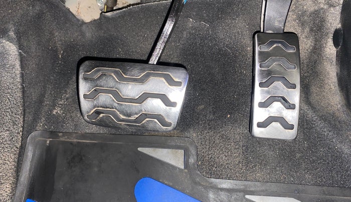 2021 Hyundai NEW I20 ASTA (O) 1.0 TURBO GDI DCT, Petrol, Automatic, 62,613 km, Pedals