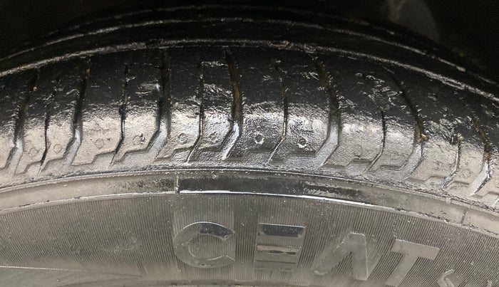 2021 Hyundai NEW I20 ASTA (O) 1.0 TURBO GDI DCT, Petrol, Automatic, 62,613 km, Right Front Tyre Tread