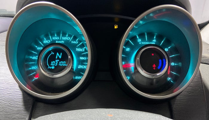 2019 Mahindra XUV500 W7, Diesel, Manual, 1,03,090 km, Odometer Image