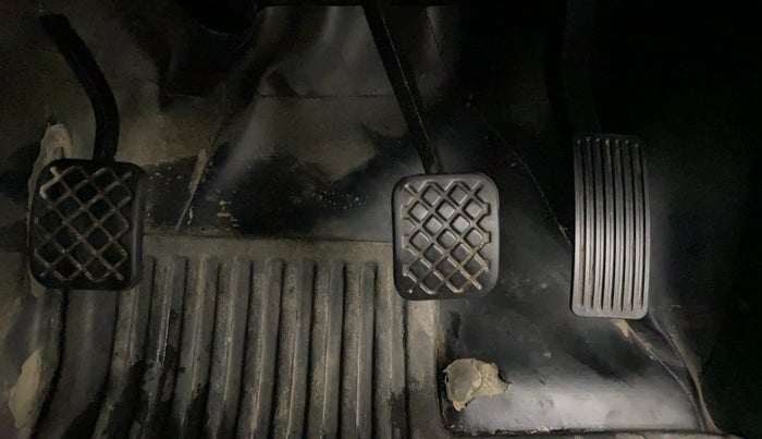 2021 MG HECTOR PLUS SUPER 1.5 PETROL TURBO HYBRID MT 7-STR, Petrol, Manual, 33,722 km, Pedals