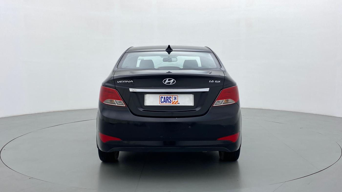 2016 Hyundai Verna FLUIDIC 1.6 SX VTVT, Petrol, Manual, 62,067 km, Back/Rear
