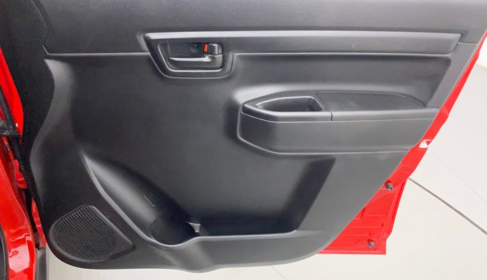 2023 Maruti S PRESSO VXI PLUS (O) AMT, Petrol, Automatic, 6,700 km, Driver Side Door Panels Control