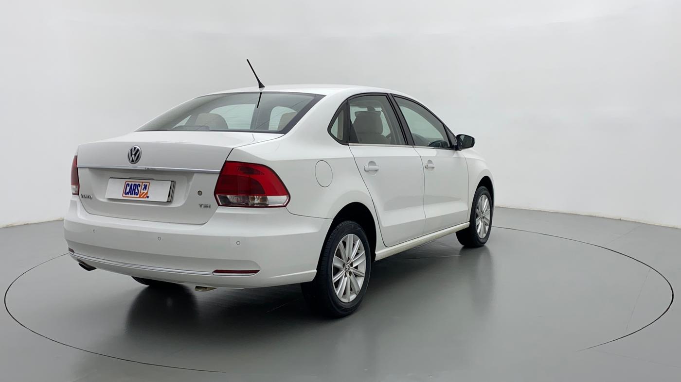 2016 Volkswagen Vento HIGHLINE 1.2 TSI AT, Petrol, Automatic, 74,175 km, Right Back Diagonal