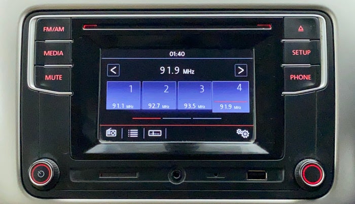 2016 Volkswagen Vento HIGHLINE 1.2 TSI AT, Petrol, Automatic, 74,175 km, Infotainment System