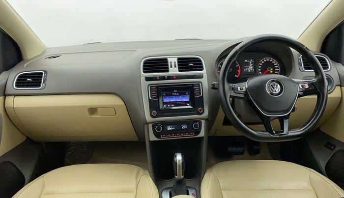 2016 Volkswagen Vento HIGHLINE 1.2 TSI AT, Petrol, Automatic, 74,175 km, Dashboard