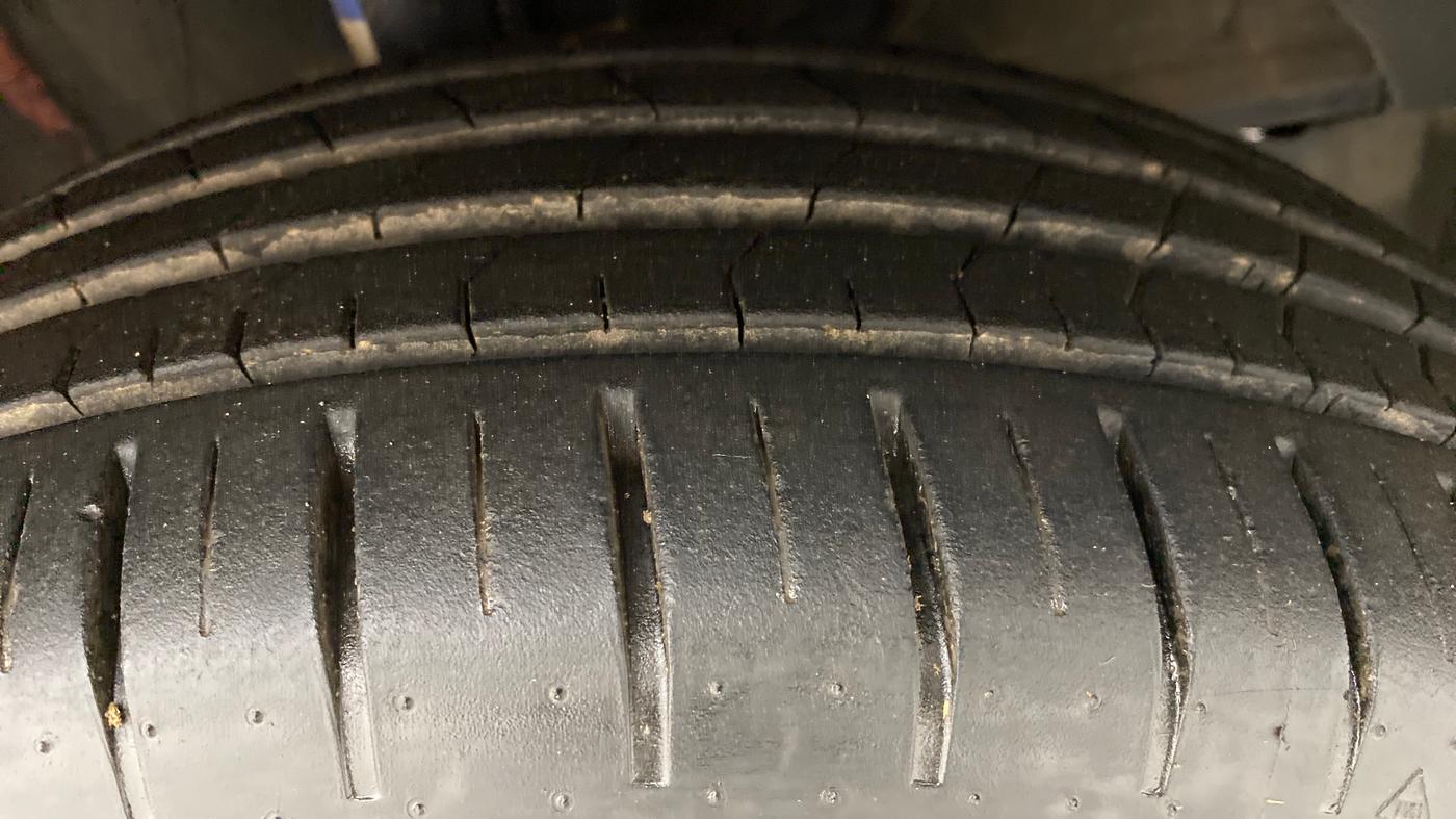 2020 Maruti Baleno ZETA CVT PETROL 1.2, Petrol, Automatic, 7,078 km, Right Front Tyre Tread