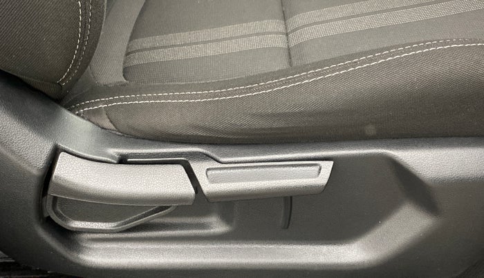 2019 Hyundai VENUE 1.0 TURBO GDI SX+ AT, Petrol, Automatic, 23,510 km, Driver Side Adjustment Panel