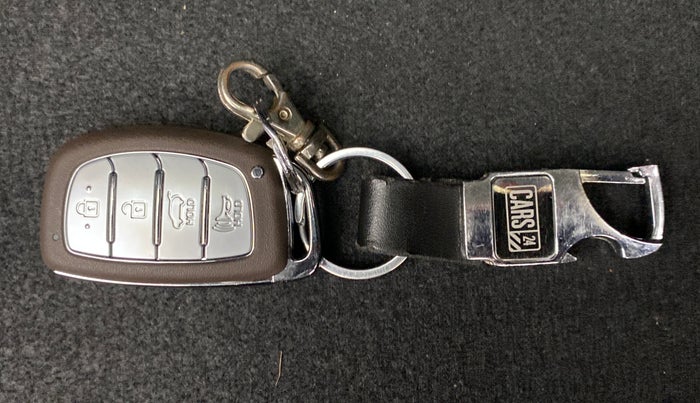 2019 Hyundai VENUE 1.0 TURBO GDI SX+ AT, Petrol, Automatic, 23,510 km, Key Close Up