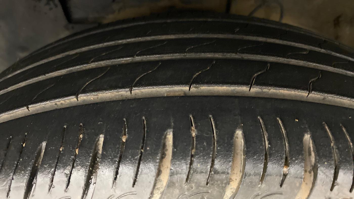 2019 Hyundai VENUE 1.0 TURBO GDI SX+ AT, Petrol, Automatic, 23,510 km, Left Front Tyre Tread