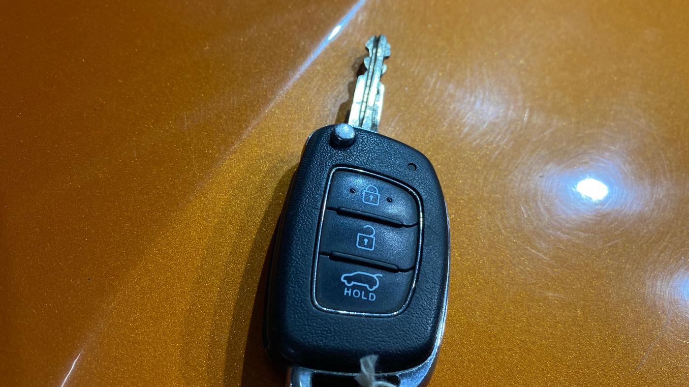 2018 Hyundai Elite i20 ASTA 1.2 DUAL TONE, Petrol, Manual, 81,600 km, Key Close Up