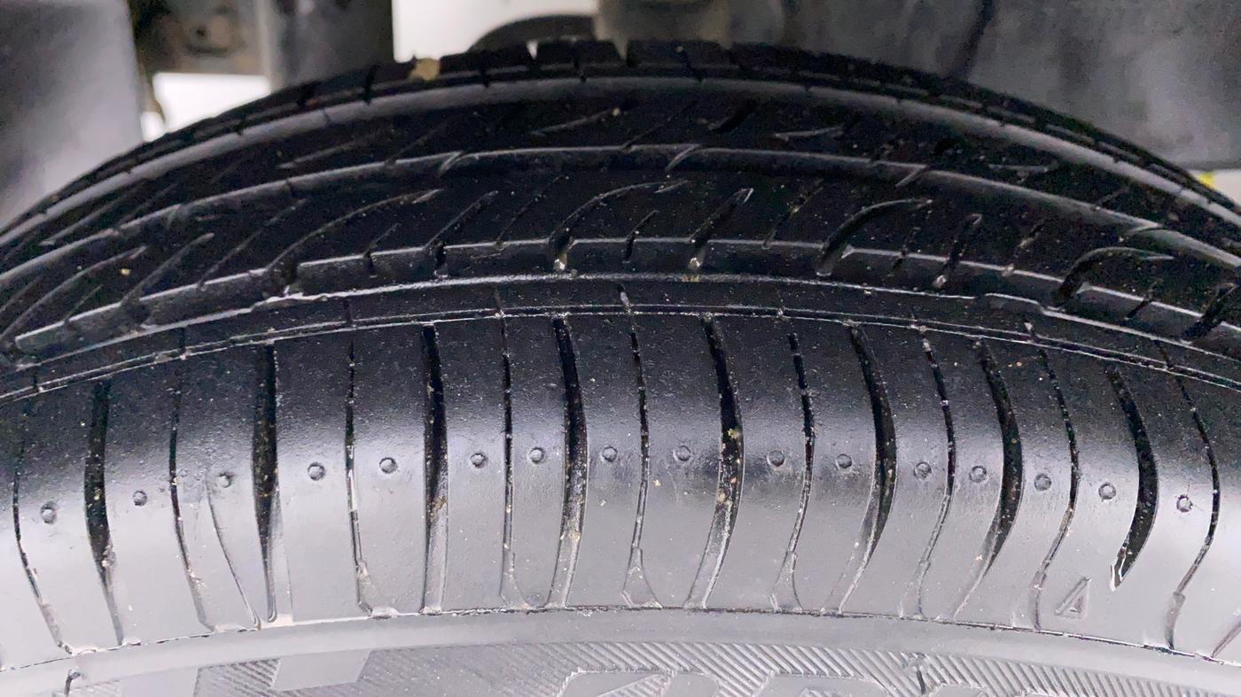 2016 Tata Nano TWIST XTA, Petrol, Automatic, 35,613 km, Right Rear Tyre Tread