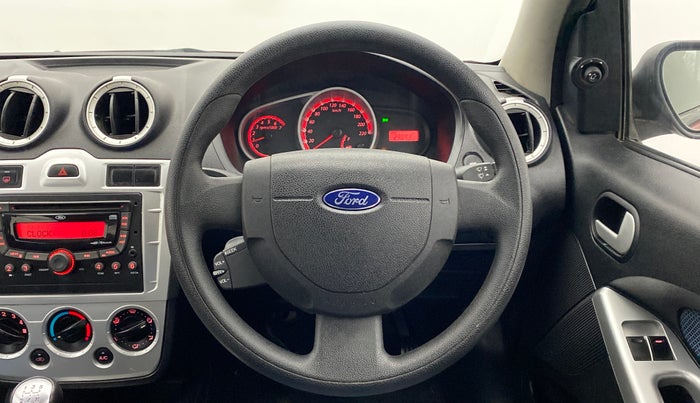 2015 Ford Figo 1.4 TITANIUM DURATORQ, Diesel, Manual, 29,932 km, Steering Wheel Close Up