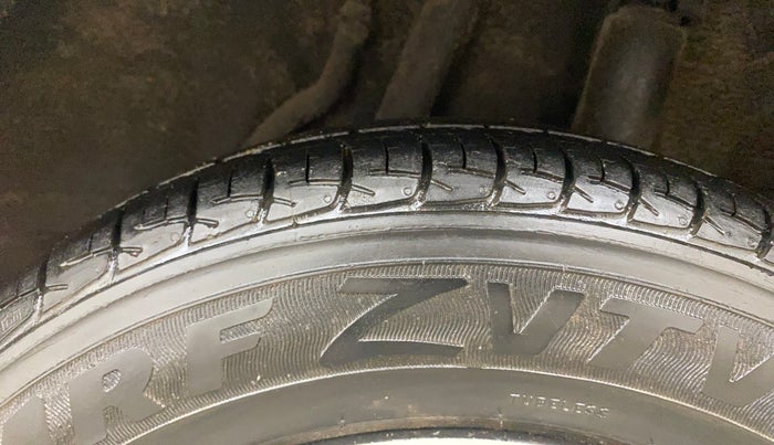 2015 Honda Amaze 1.2L I-VTEC S, Petrol, Manual, 36,690 km, Left Rear Tyre Tread