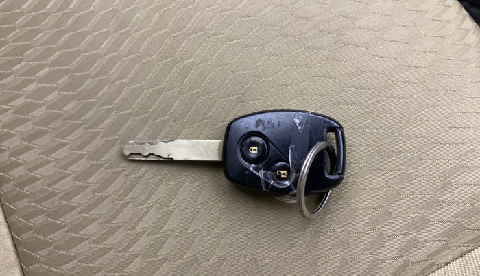 2015 Honda Amaze 1.2L I-VTEC S, Petrol, Manual, 36,690 km, Key Close Up