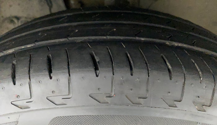 2021 Maruti Celerio VXI d, Petrol, Manual, 11,828 km, Left Front Tyre Tread