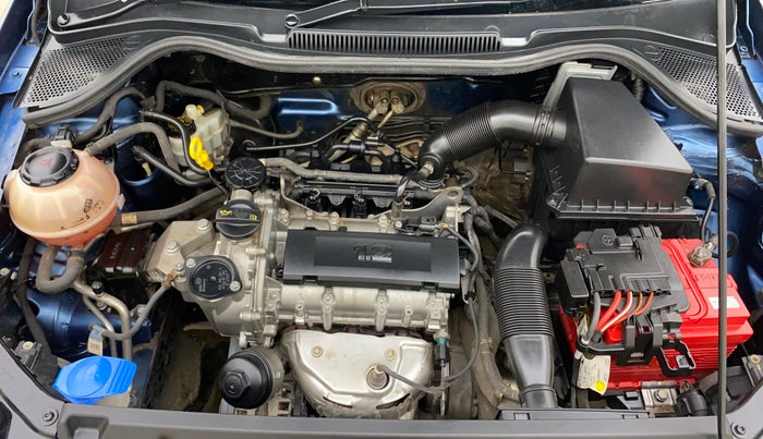 2018 Volkswagen Polo HIGHLINE PLUS 1.2(16 ALLOY, Petrol, Manual, 67,163 km, Engine View
