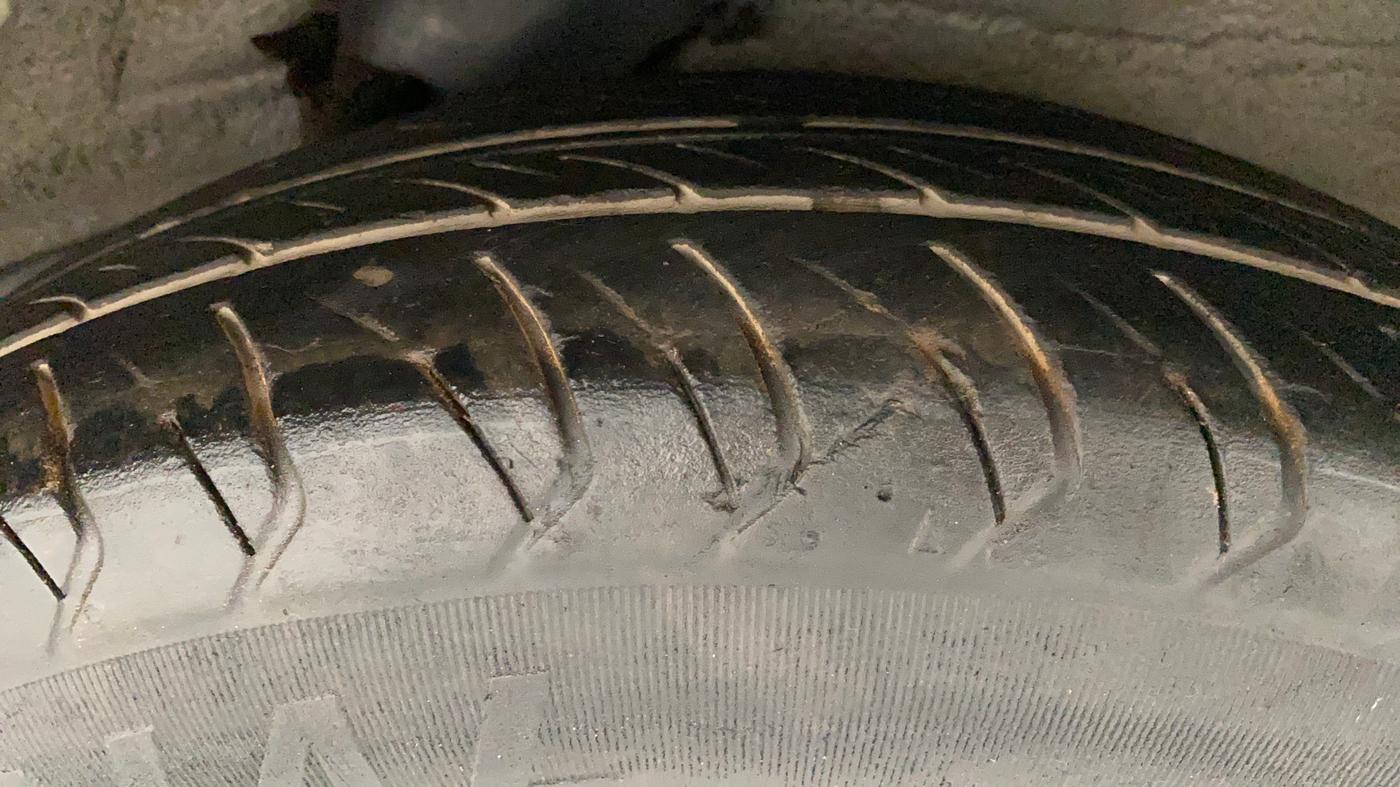 2010 Hyundai i10 MAGNA 1.2 AT, Petrol, Automatic, 67,447 km, Left Rear Tyre Tread