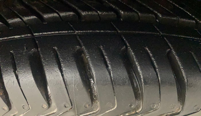 2019 Maruti Celerio VXI (O), Petrol, Manual, 67,299 km, Right Front Tyre Tread