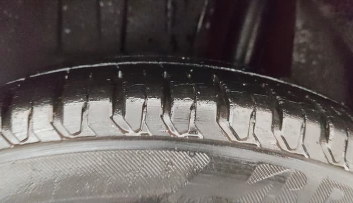 2017 Maruti Dzire ZXI PLUS AMT, Petrol, Automatic, 26,211 km, Left Rear Tyre Tread