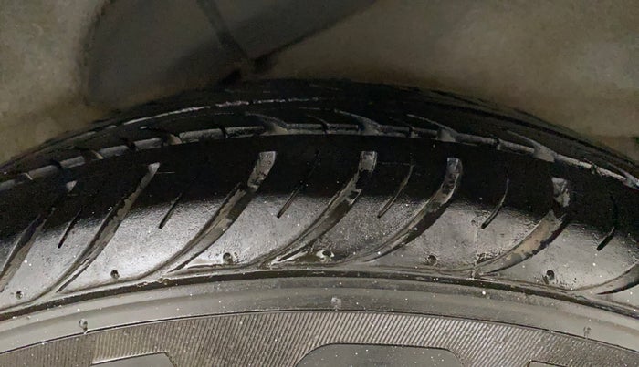 2013 Hyundai i10 ERA 1.1, Petrol, Manual, 17,646 km, Left Rear Tyre Tread