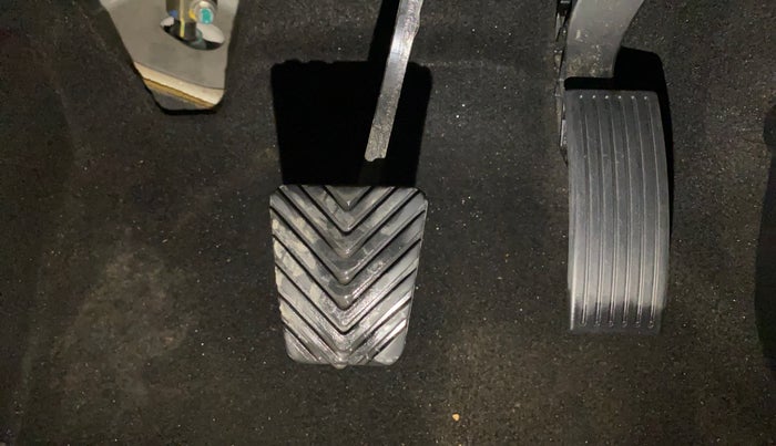 2020 KIA SONET HTX 1.0 IMT, Petrol, Manual, 48,044 km, Pedals