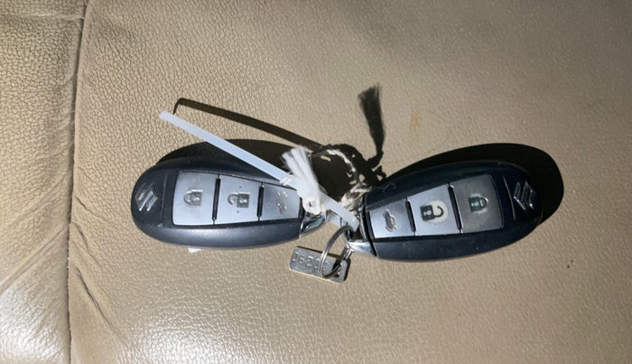 2019 Maruti Ciaz ALPHA  AT 1.5 SHVS PETROL, Petrol, Automatic, 46,908 km, Key Close Up