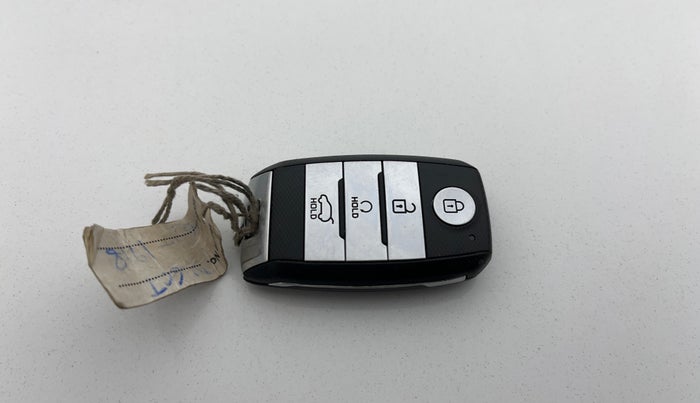 2021 KIA SONET HTX 1.0 IMT, Petrol, Manual, 27,014 km, Key Close Up