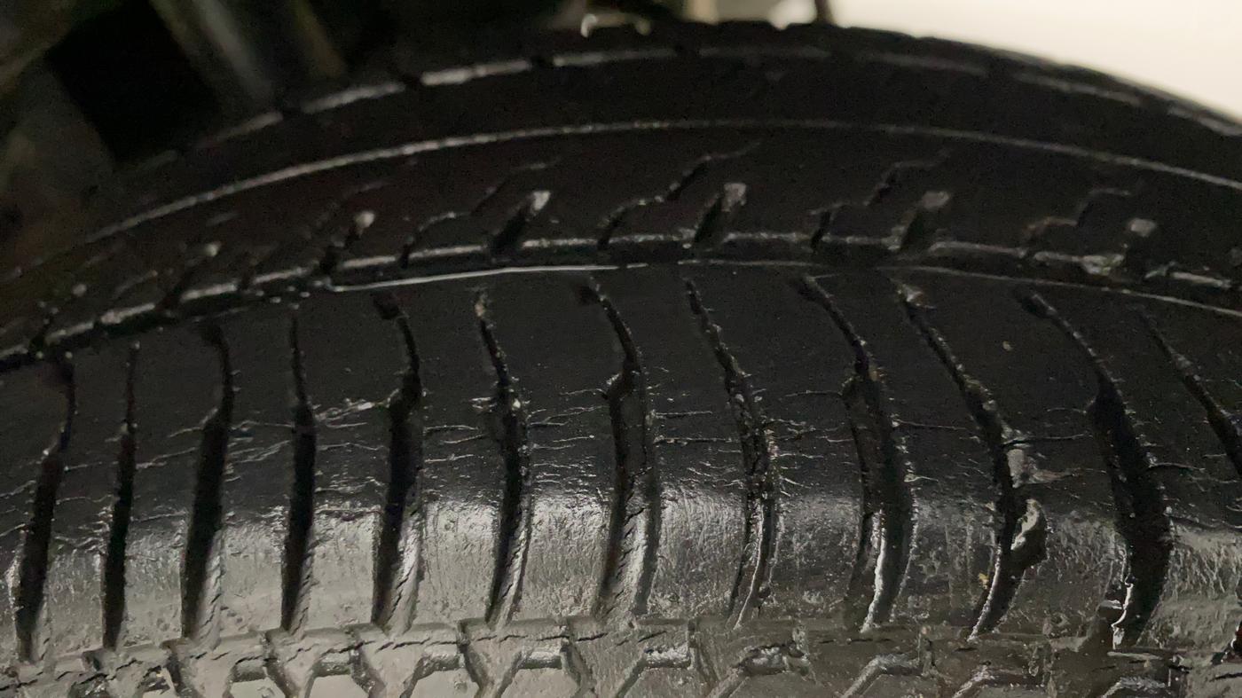 2012 Maruti Alto K10 VXI, Petrol, Manual, 45,083 km, Left Rear Tyre Tread
