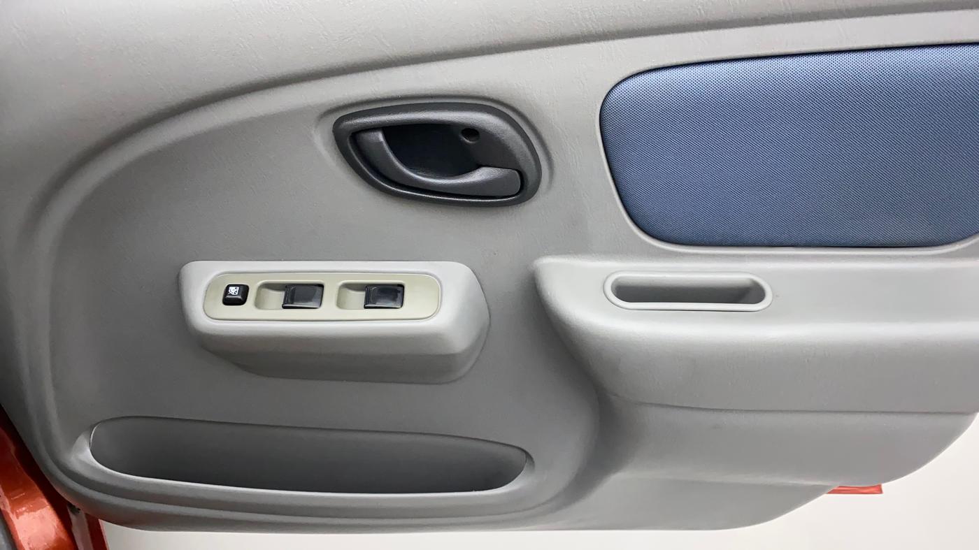 2012 Maruti Alto K10 VXI, Petrol, Manual, 45,083 km, Driver Side Door Panels Control