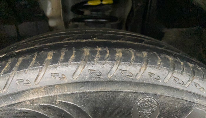 2022 Nissan MAGNITE XV PREMIUM DUAL TONE, Petrol, Manual, 59,286 km, Left Front Tyre Tread