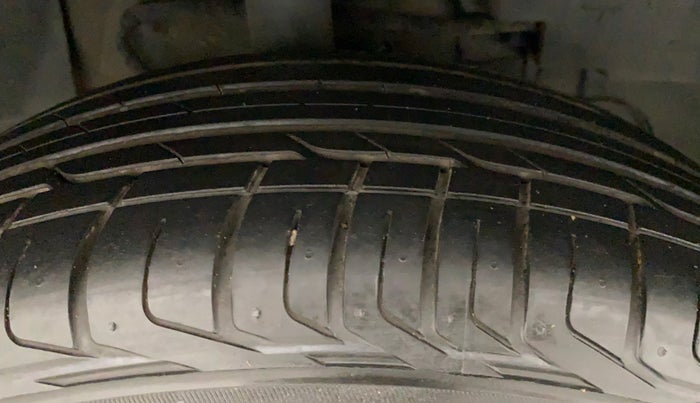 2020 Tata NEXON XZ PLUS PETROL, Petrol, Manual, 54,524 km, Right Front Tyre Tread