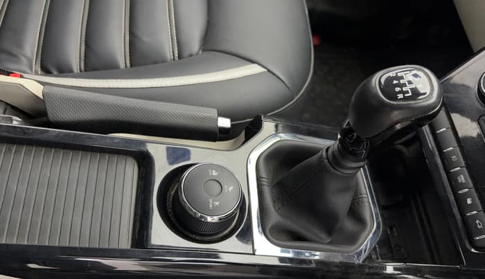 2020 Tata NEXON XZ PLUS (O) PETROL, Petrol, Manual, 49,498 km, Gear Lever